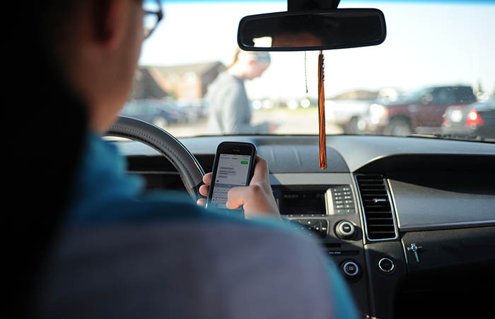 Florida Rep. Demands Senate Chair to Toughen Texting and Driving Law